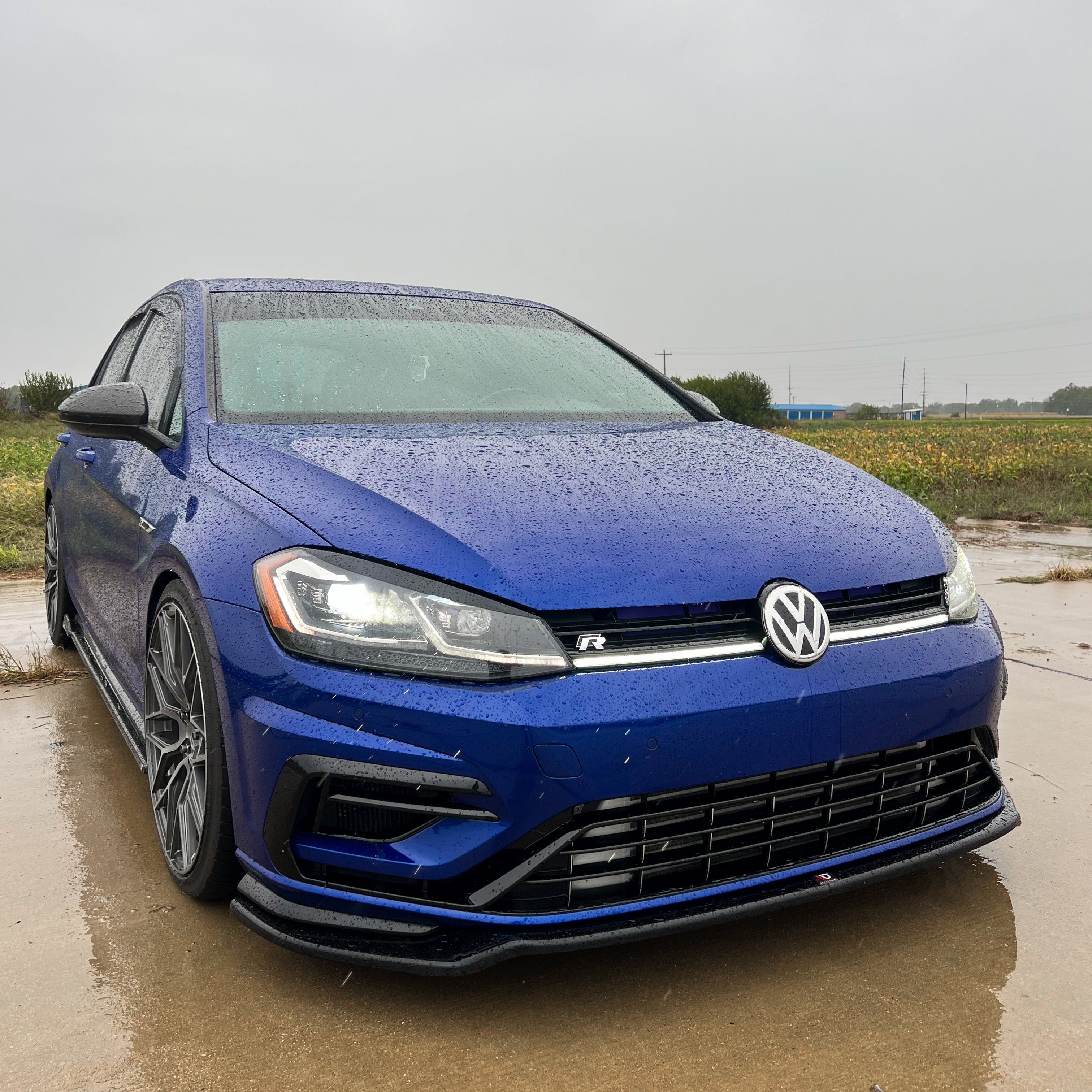OEM+ LED Front Grille Light Bar for Golf MK6 MK7 7.5 MK8 - Plug & Play - EuroSpeed