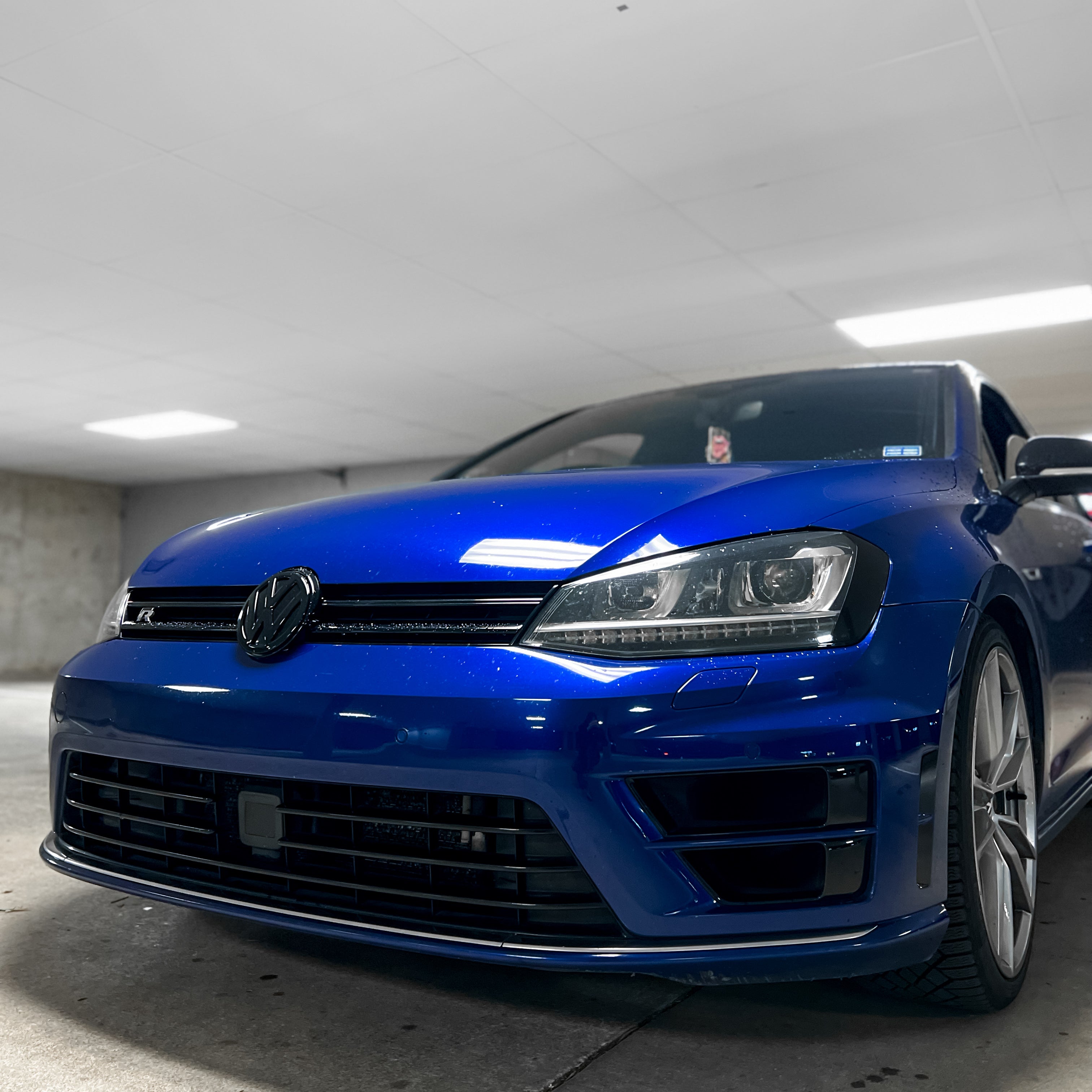 Grill & Emblem Blackout Kit for Volkswagen Golf MK7 (Gloss Black) - EuroSpeed