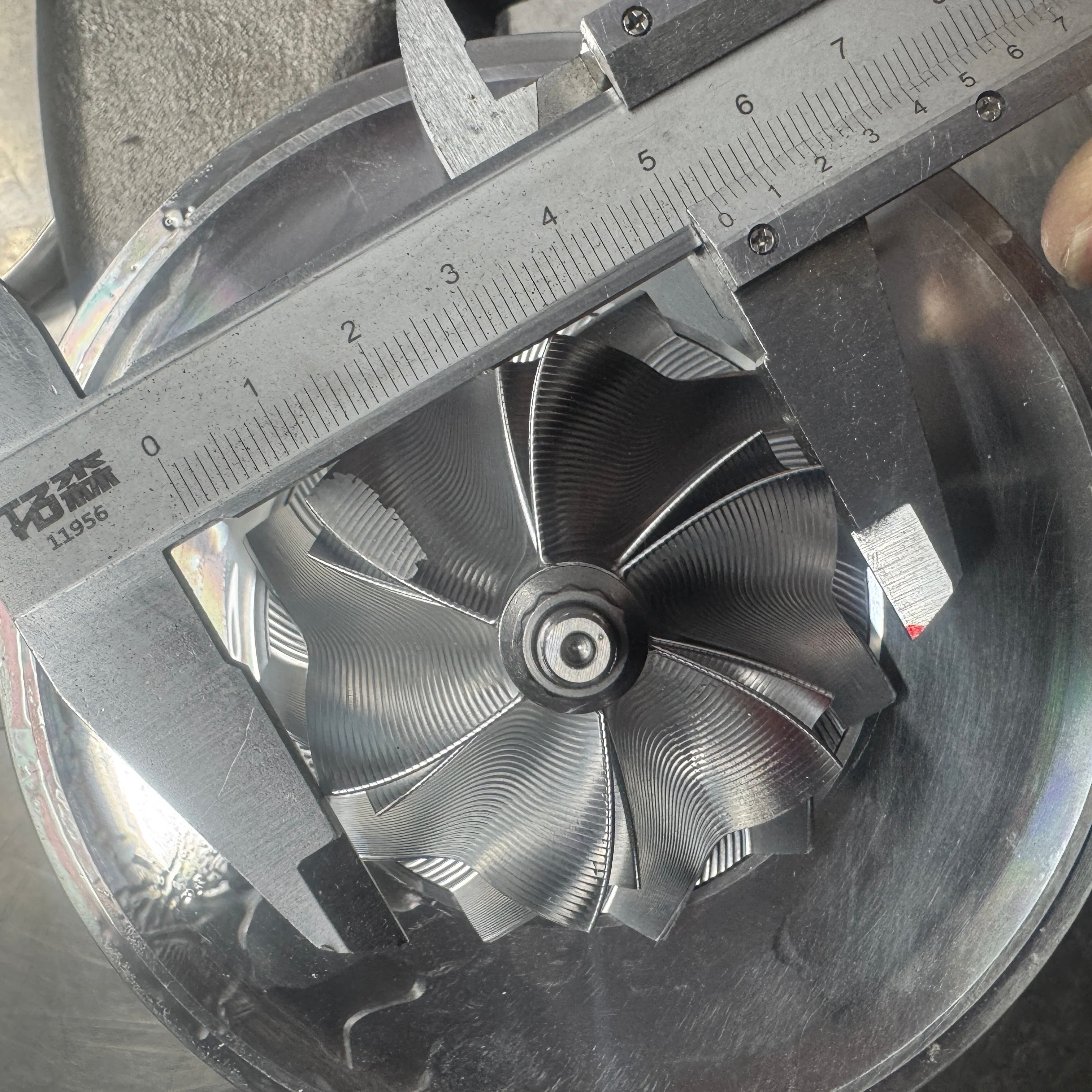 IS38 Hybrid EM555 Ball Bearing Turbocharger for VW Golf MK7 / 7.5 & Audi A3 S3 8V (EA888.3)