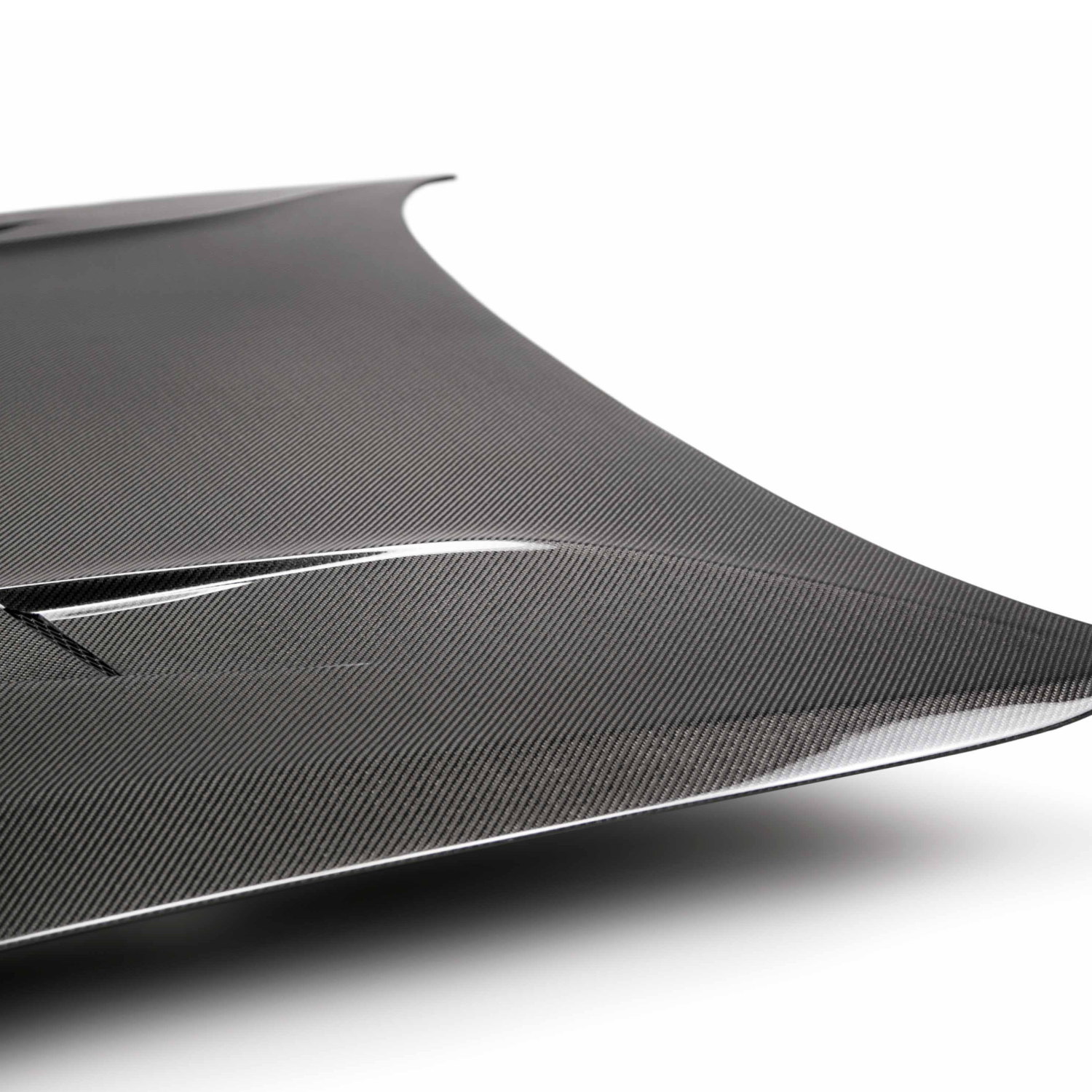 SEIBON BT-Style Carbon Fiber Hood — BMW 330e / 330i / M340i (G20) (2019–2024)